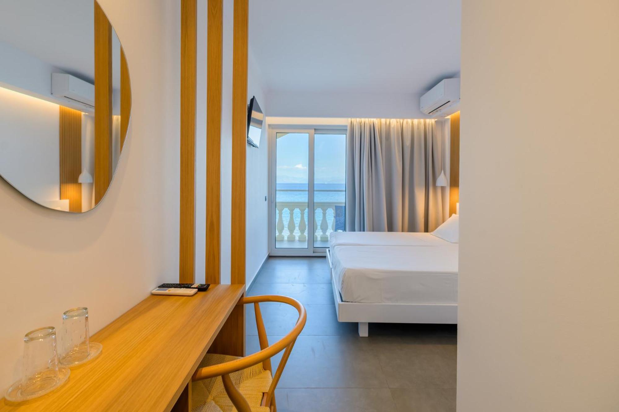 Pontikonisi Hotel & Suites Perama  Dış mekan fotoğraf